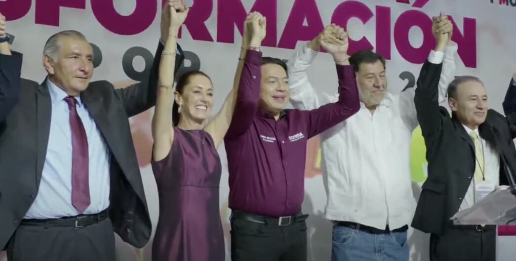 Claudia Sheinbaum sonriendo ha sido la elegida para ser la candidata en las elecciones 2024