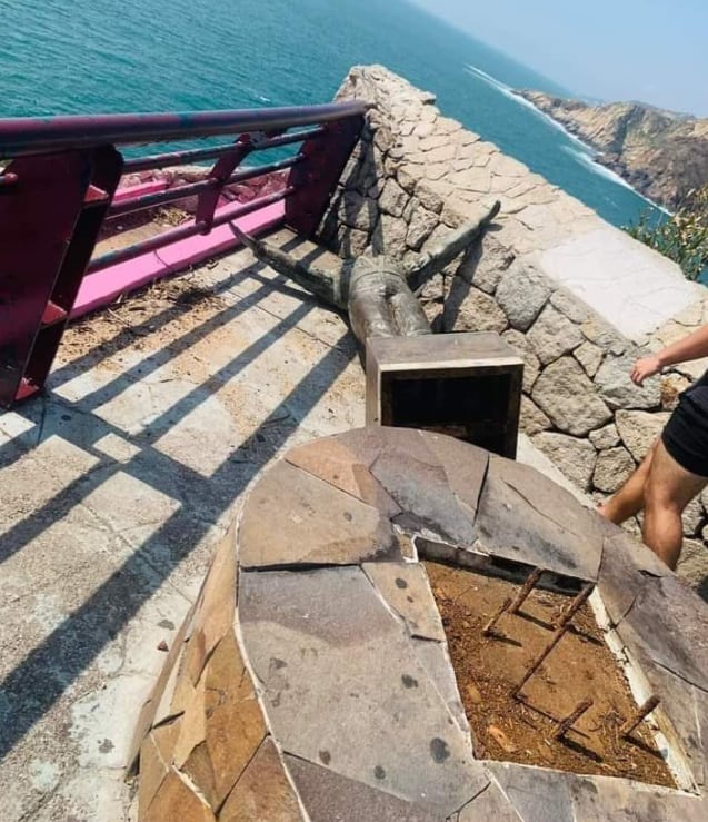 Desaparece Estatua de Juan Gabriel de Acapulco
