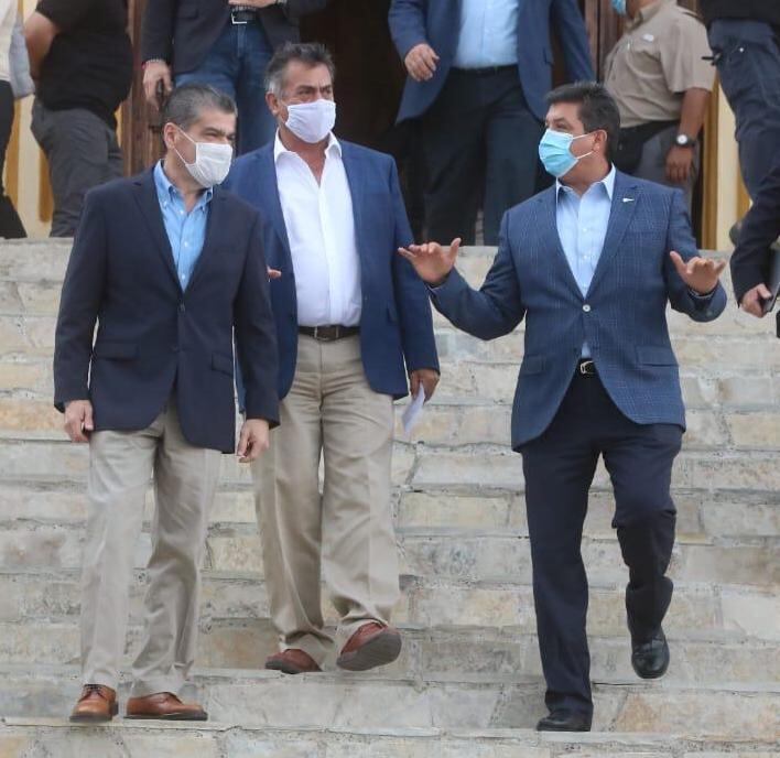 Los tres mandatarios salieron juntos del Museo del Obispado.