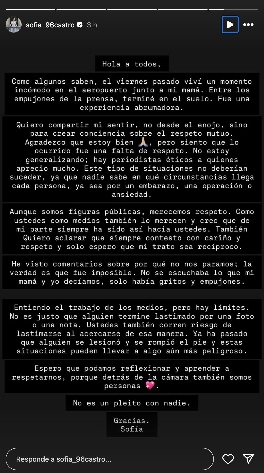 Sofía Castro comparte comunicado tras caer en el aeropuerto