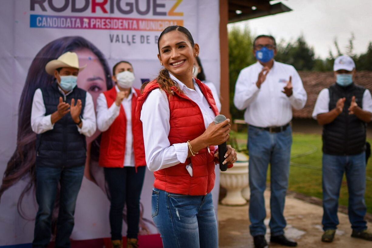 Zudikey Rodríguez en campaña por Valle de Bravo