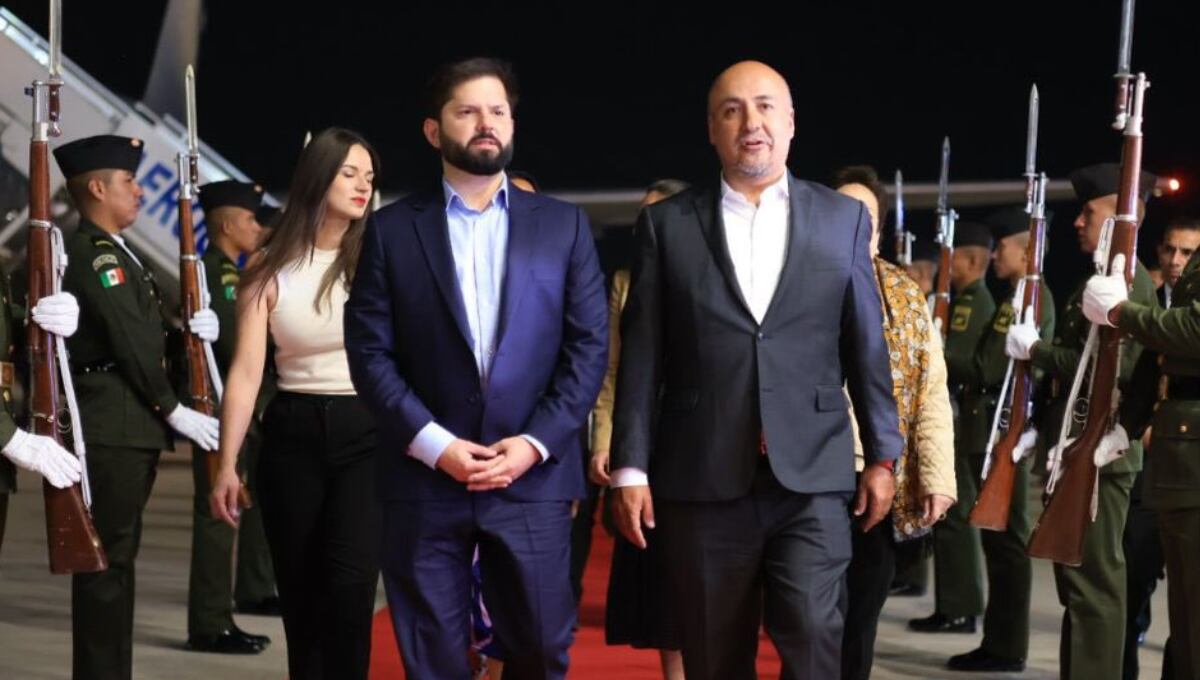 Gabriel Boric llega a México