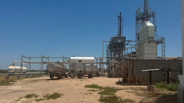 Hallan refinería clandestina con millones de litros de hidrocarburo en Tamaulipas