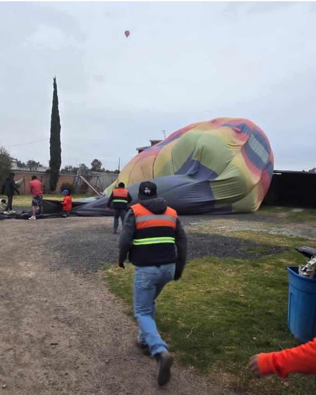 Un globo aerostático de Teotihuacán tiene accidente ante el mal clima