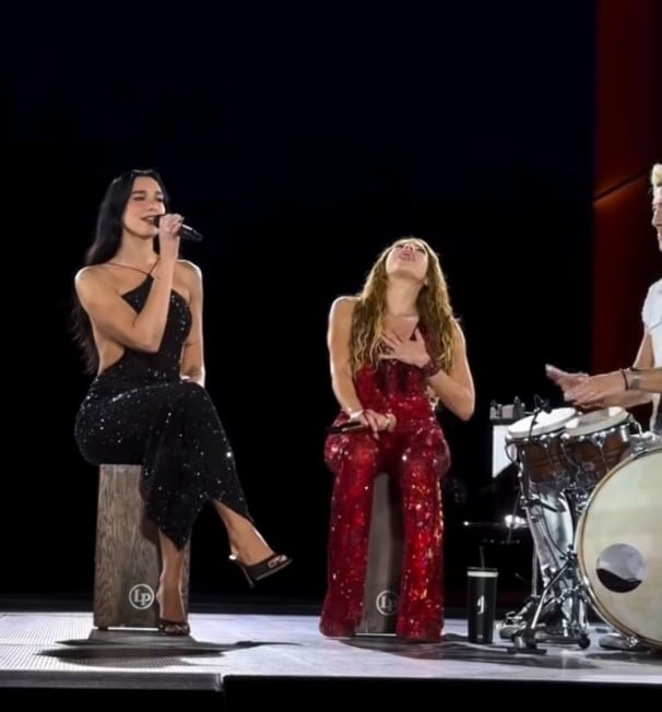 Shakira y Dua Lipa cantan ‘Antología’ juntas en concierto en Madrid