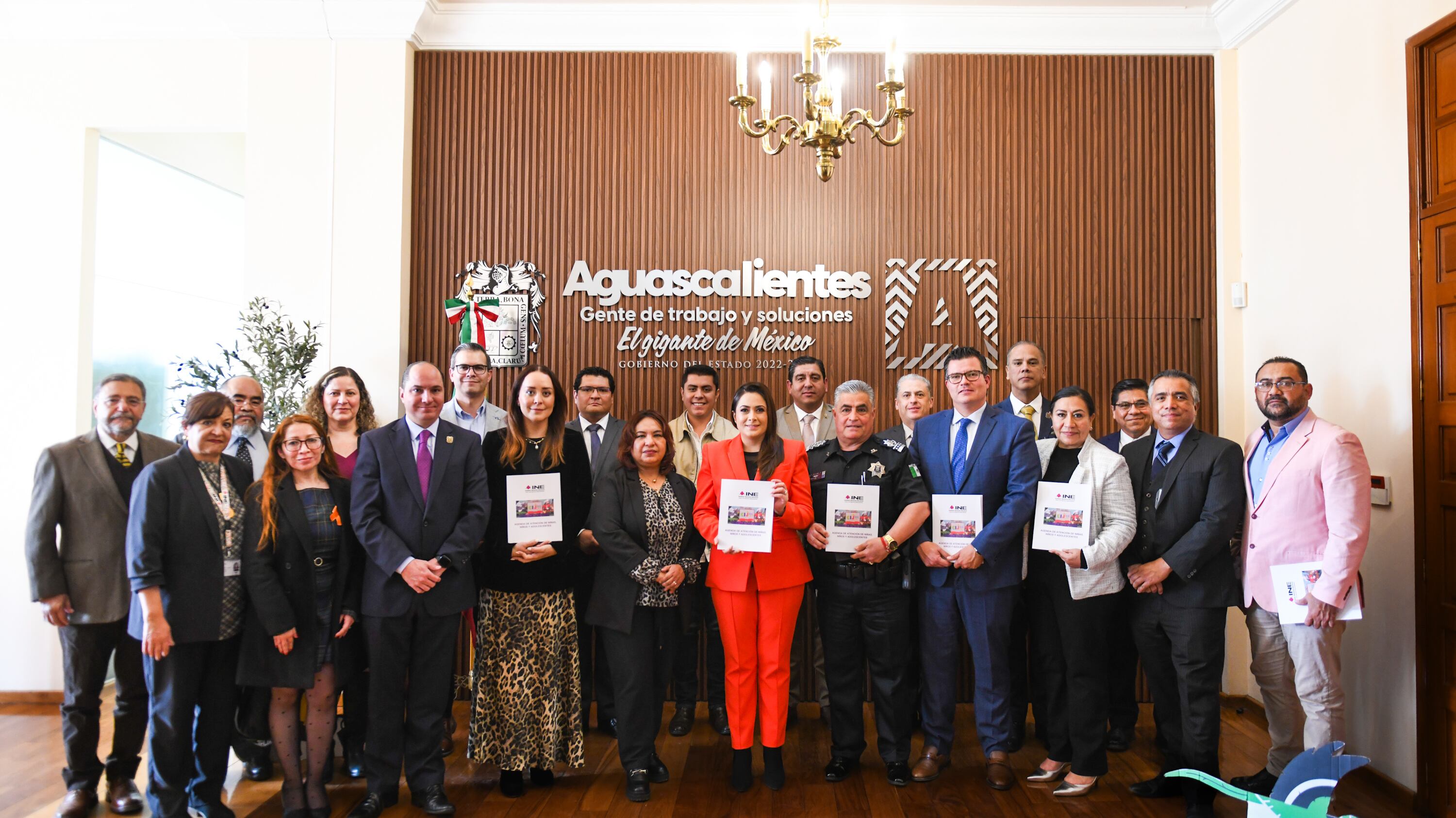Tere Jiménez recibe Agenda de Atención del INE para fortalecer políticas de infancias en Aguascalientes