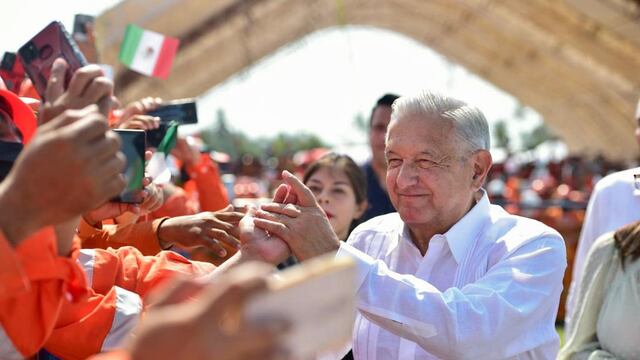AMLO durante su gira en Tabasco