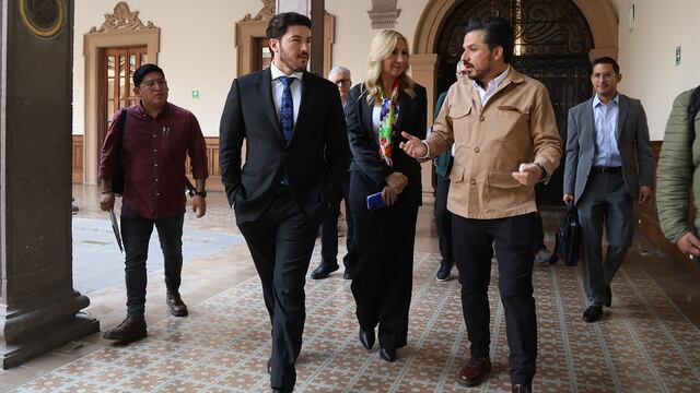 Samuel García con Zoé Robledo