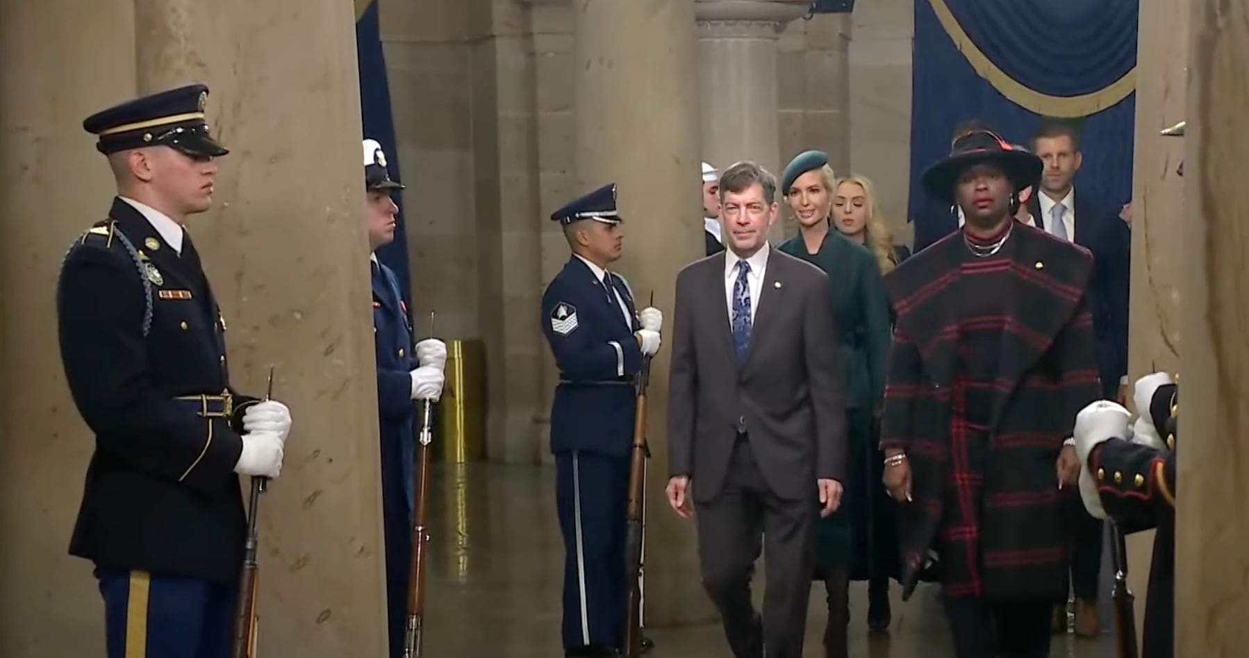 Llegada de los hijos de Donald Trump