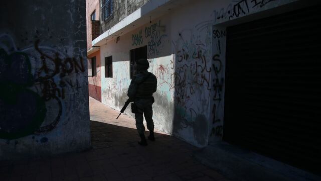 Cuatro hombres y dos mujeres fueron asesinados a balazos en la zona metropolitana de la capital de Morelos