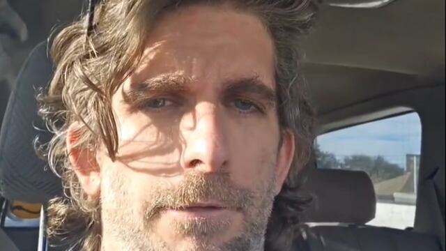 Max Azzarello fue el hombre que se prendió fuego durante el juicio de Donald Trump