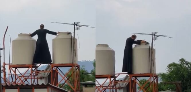 Padre bendiciendo el agua