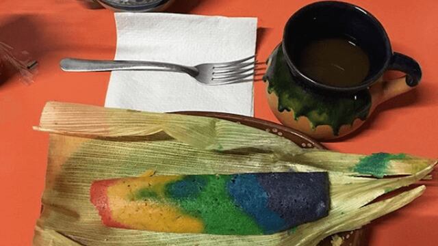 Tamales arcoíris.
