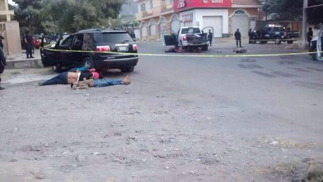 (@soldemorelia) Escena del presunto enfrentamiento donde fallecieron 11 personas, pero sólo se contabilizan 9 de manera oficial