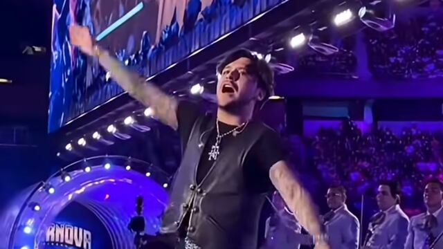 Concierto de Christian Nodal en Palacio de los Deportes durante el Supernova Orígenes 2025