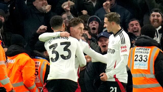 Chelsea vs Fulham en la Premier League.
