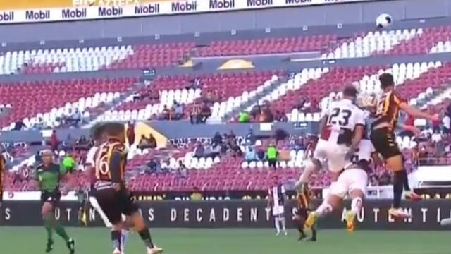 Árbitro marca increíble penal en el Leones Negros vs Atlante de la Liga de Expansión