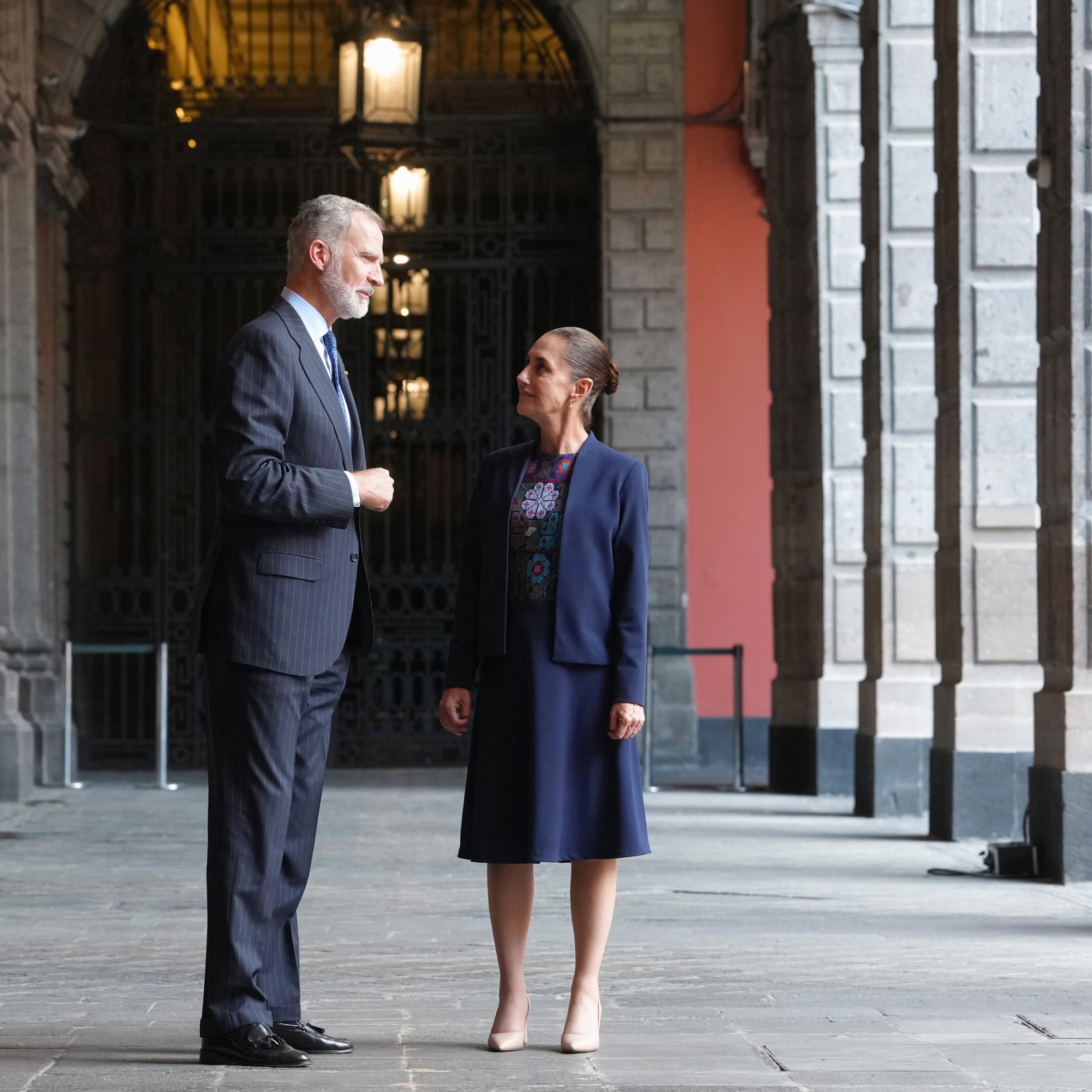 Sheinbaum detalla diálogo con Felipe VI sobre los pueblos originarios de México