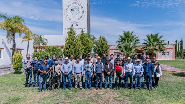 Durango entrega mil 200 sementales para fortalecer la ganadería.