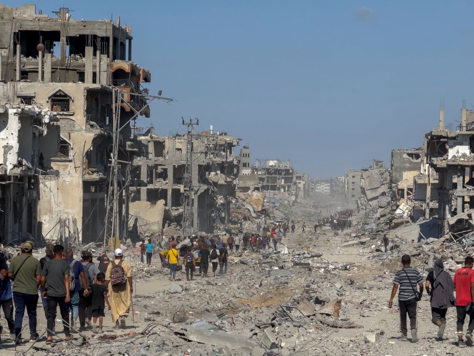 Miles de palestinos regresan a Gaza tras acuerdo de paz