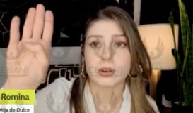 Romina Mircoli realiza señal universal de auxilio