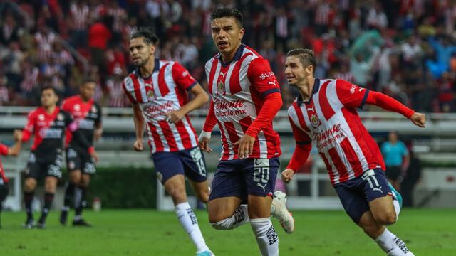 Club Chivas.