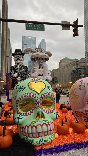 Desfile Arts in the Dark en Chicago