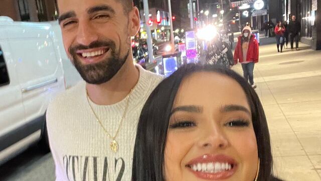 Becky G y Sebastian Lleget.