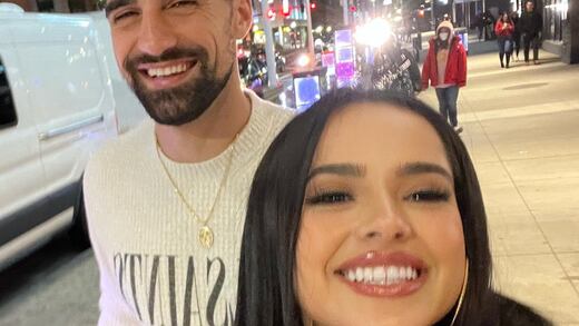 ¿Becky G y su novio Sebastián Lletget regresaron? Sospechan que nunca se separaron por esta razón