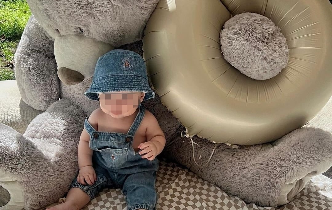 Amely Nodal y su bebé
