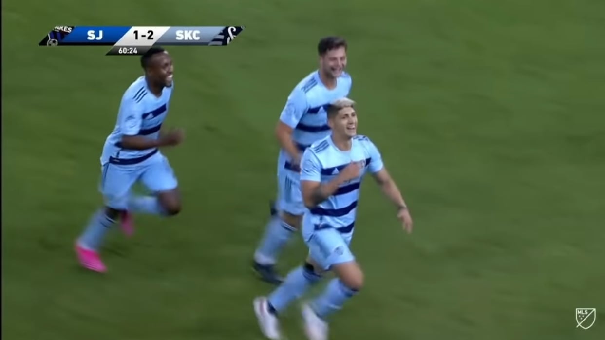 Alan Pulido y Chofis López protagonizan encuentro en la MLS
