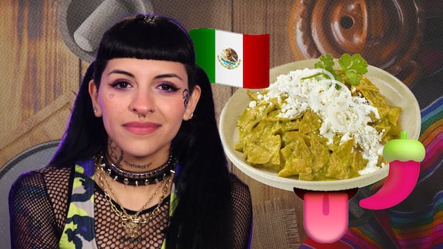 Cazzu aprovecha su visita a México para desayunar chilaquiles picosos