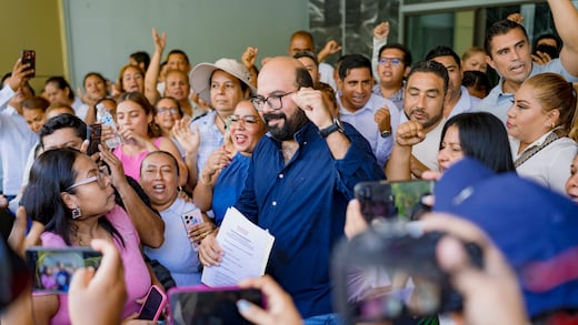 Ricardo Salinas Méndez se registra para coordinar Morena en Acapulco