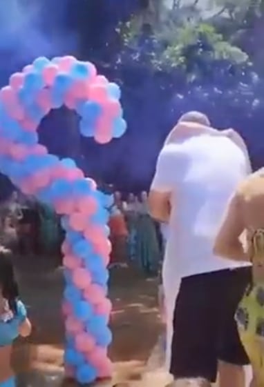 Gender reveal party en cascada