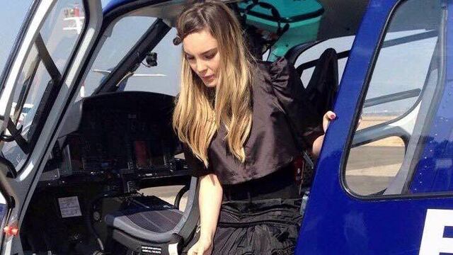 Belinda desciende de helicóptero oficial de la SSP michoacana
