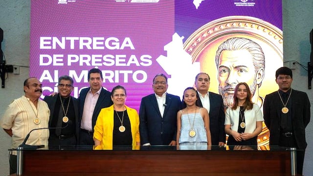 Escobedo celebró su 422 aniversario con reconocimientos cívicos