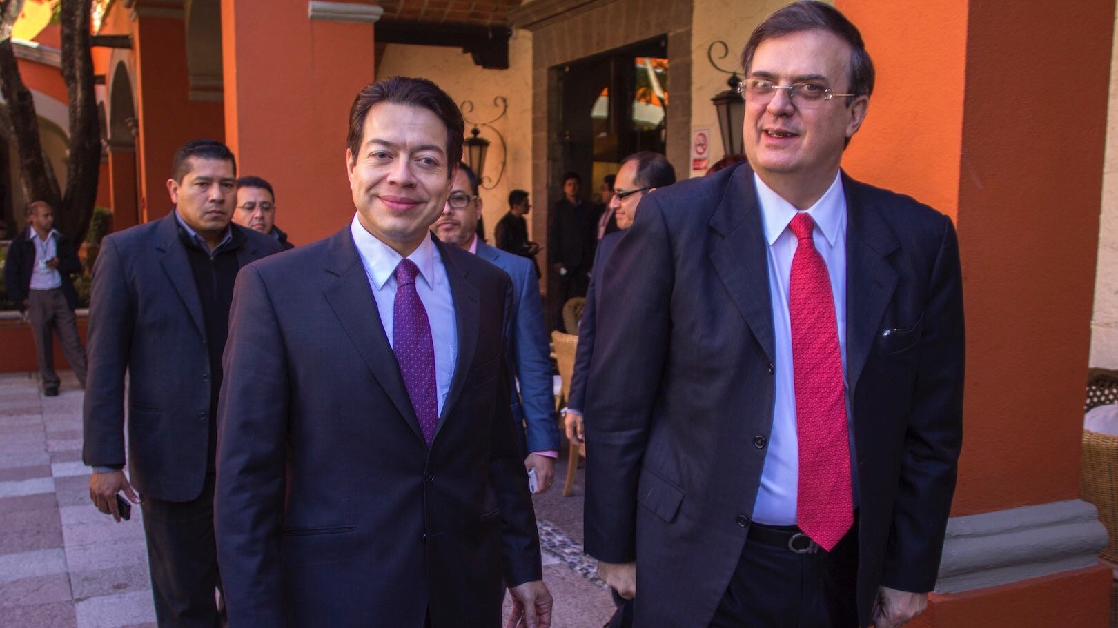 Mario Delgado (izq.) y Marcelo Ebrard. Puerta abierta en Morena.