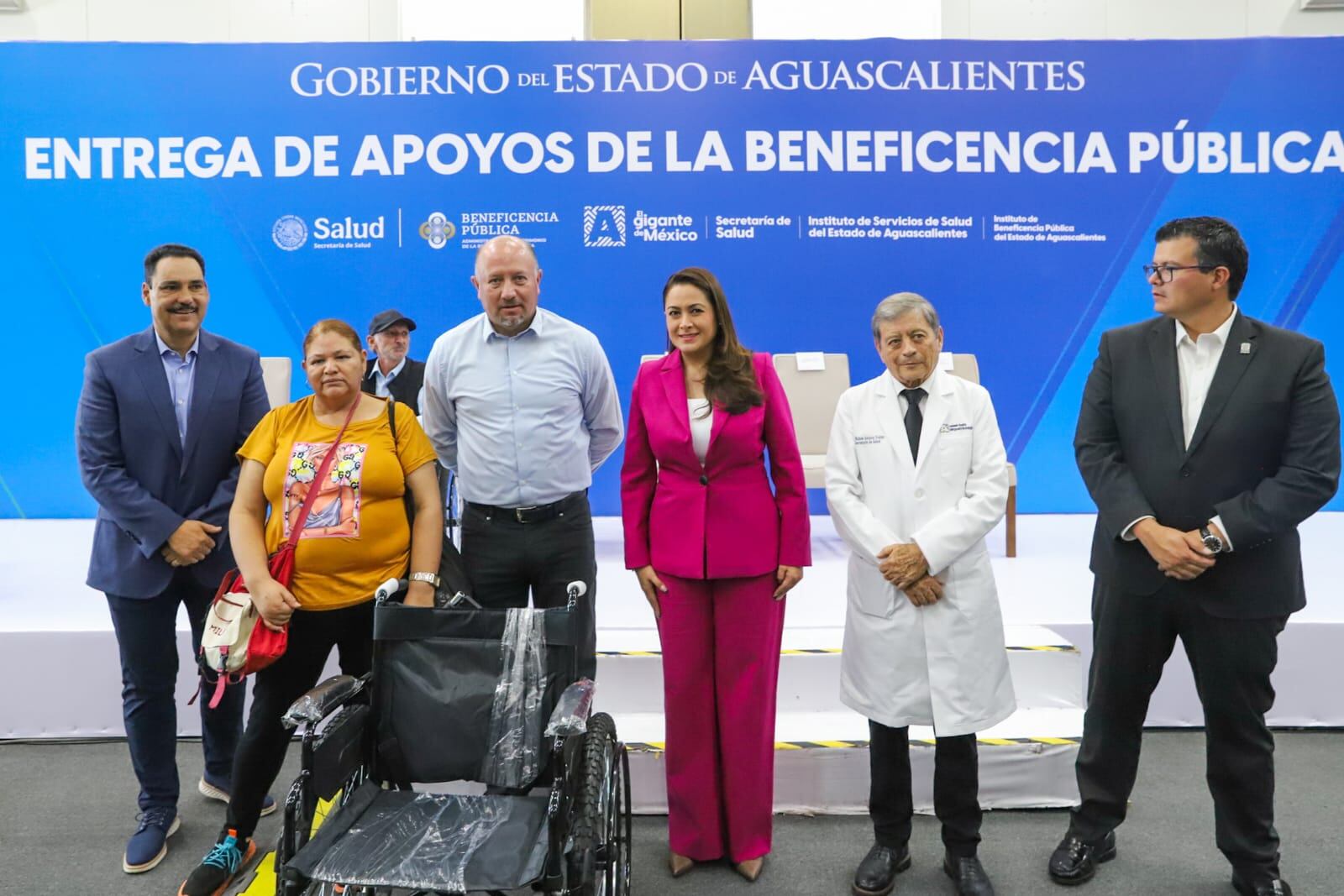 Gobernadora Tere Jiménez Inicia Entrega de Más de 4,400 Apoyos de Beneficencia Pública en Aguascalientes