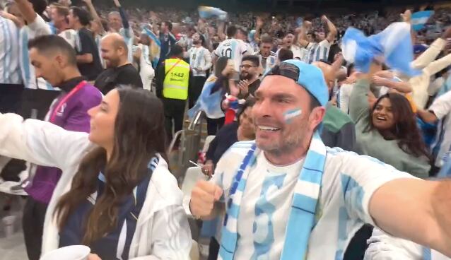 Julián Gil celebra victoria de Argentina