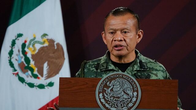 Isidoro Pastor Román, director general del Aeropuerto Internacional Felipe Ángeles "AIFA", durante la conferencia matutina desde Palacio Nacional.