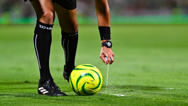 Destapan otro posible escándalo de apuestas en el futbol mexicano; ya hay un DT despedido.