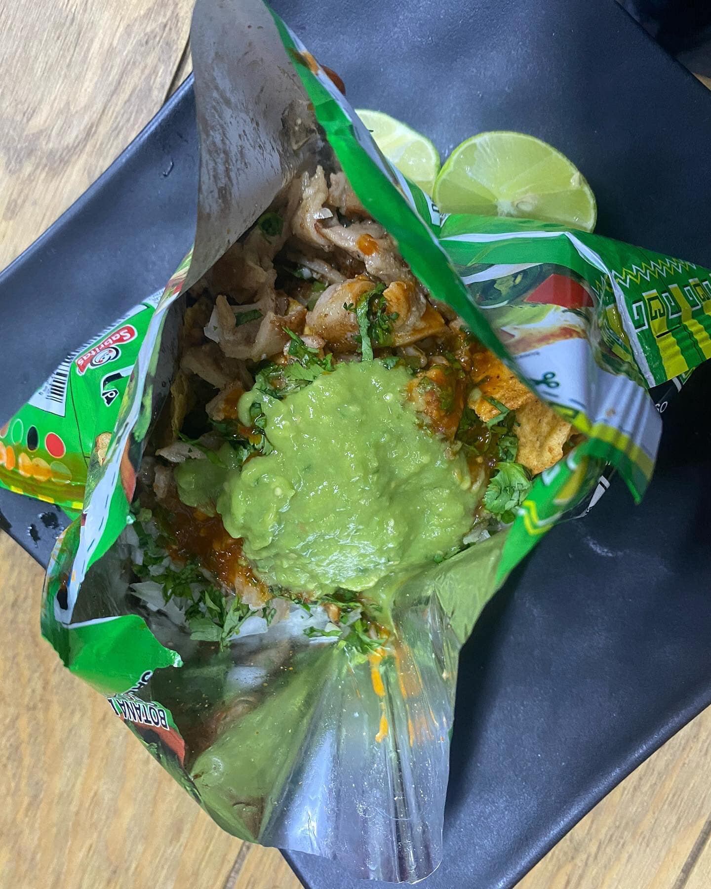 Tostitripas en 'Tacos Totis' CDMX.