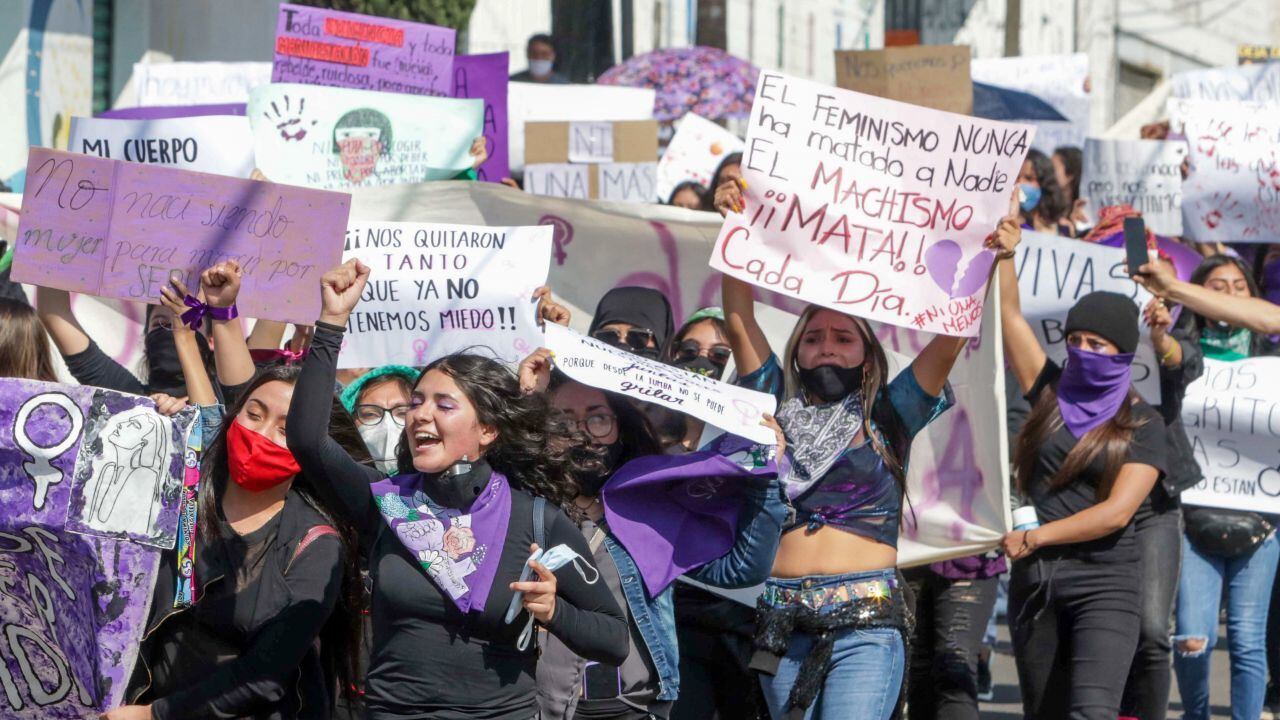 Protestan por justicia para Alexandra, víctima de secuestro y feminicidio en Xalatlaco