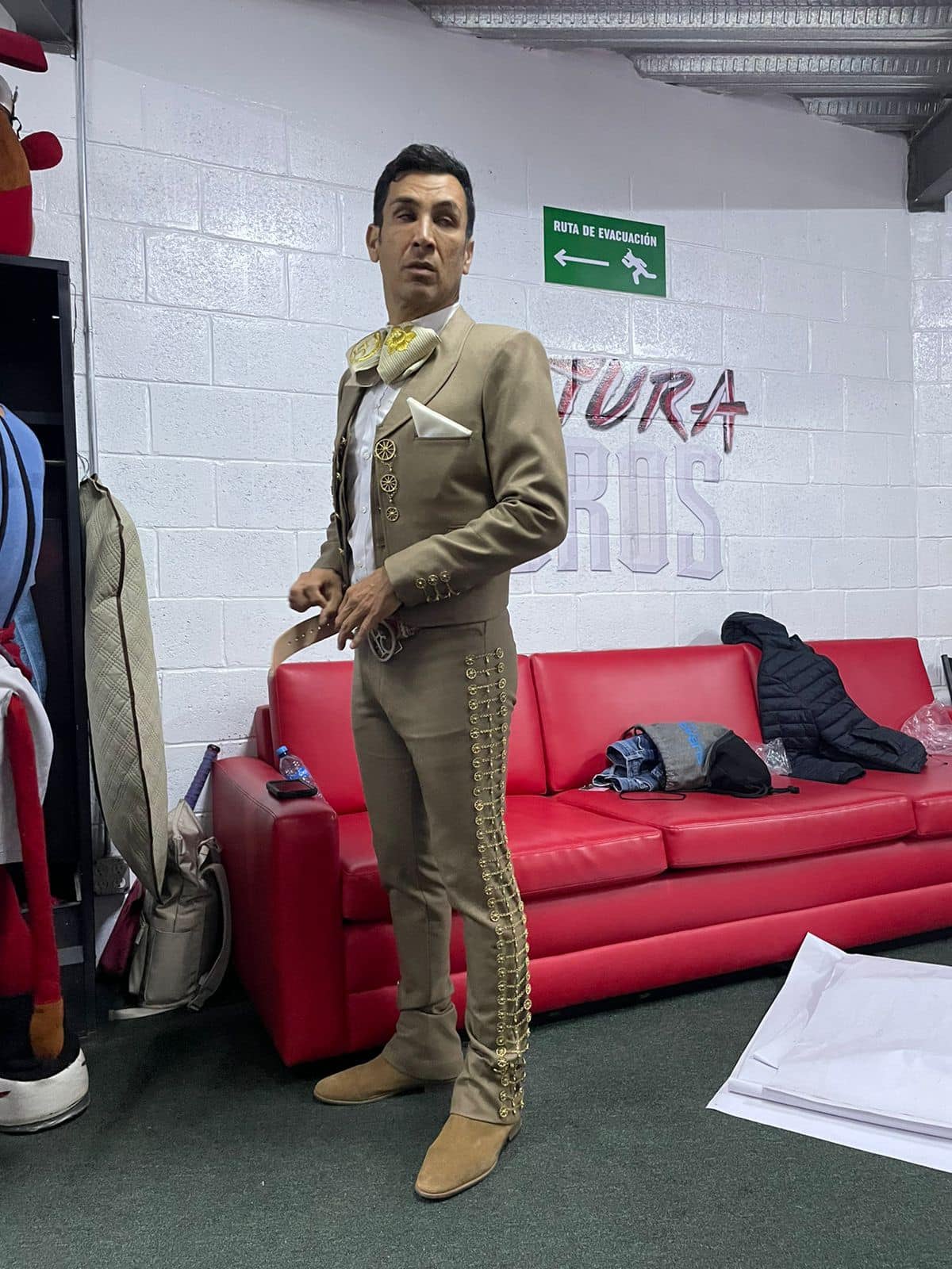 Francisco Cantú, cantante.
