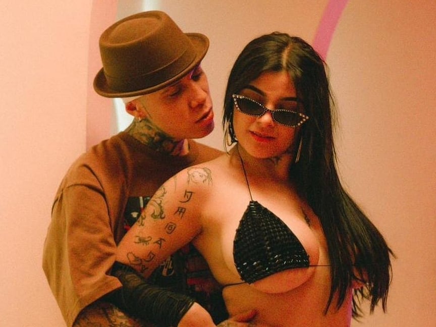 Santa Fe y Klan Karely Ruiz lanzaron su canción por OnlyFans