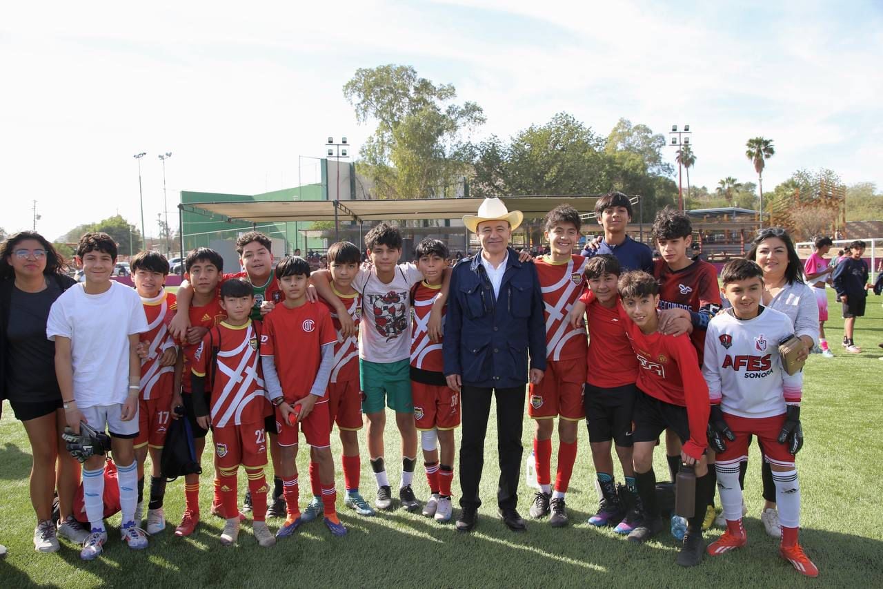 Fútbol escolar en Sonora fortalece valores y bienestar juvenil