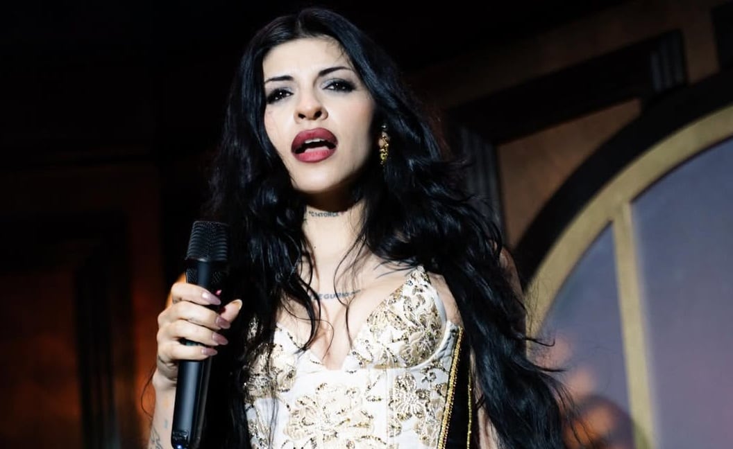 Cazzu, cantante.