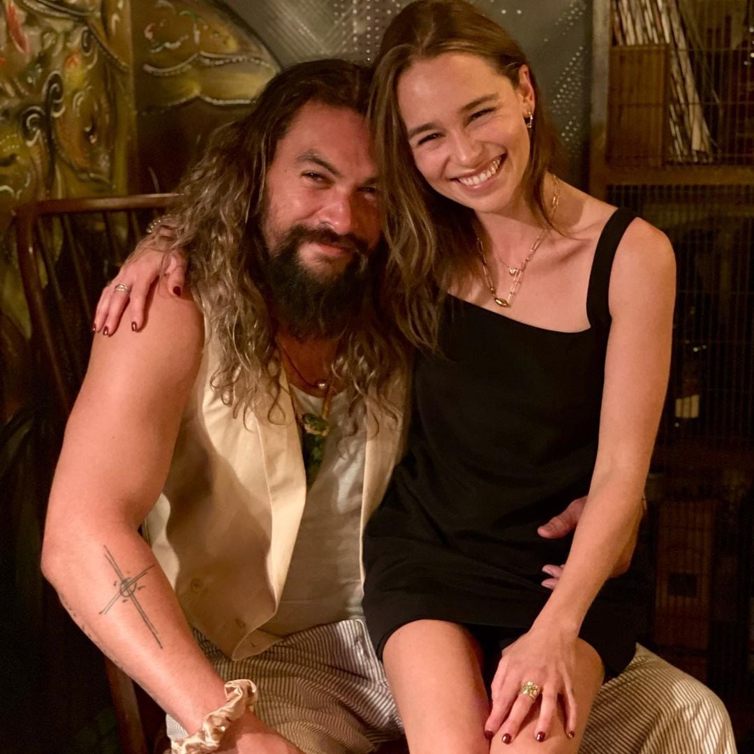Jason Momoa y Emilia Clarke
