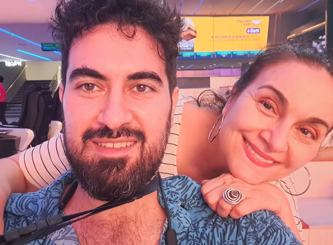 Santiago Nicolás Ramírez y su mamá, Lorene Prieto.