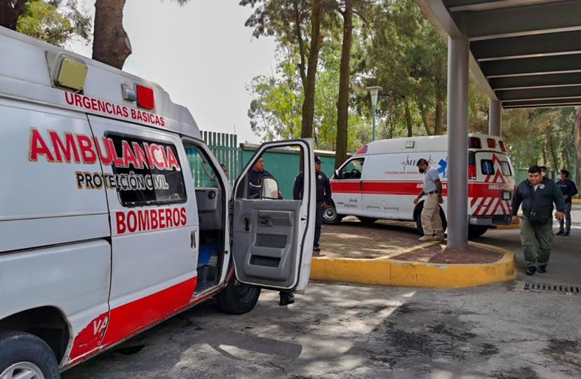 Ambulancias en la Primaria Belisario Domínguez